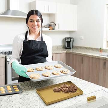 Elavain Acrylic Cake Stand | Multifunctional Serving Tray | Elegant Gold Food Tray with Clear Lid | Perfect as a Cake Box and Serving Platter for Party, Home and Kitchen | Shatter Resistant