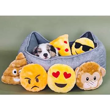ZippyPaws NomNomz - Dog Squeaky Toys to Keep Them Busy, Funny Food Plush for Small & Medium Dogs, Cute Stuffed Puppy Toy, Pet Products, Gift for Dogs of All Breeds, Soft and Cuddly - Pizza
