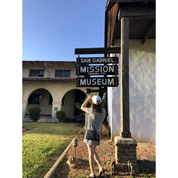 Stylish Lola Mae Women's Quilted Wristlet Handbags