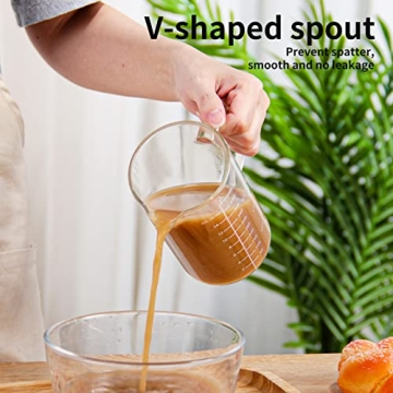 Versatile 77L Borosilicate Glass Measuring Cup Perfect for Cooking
