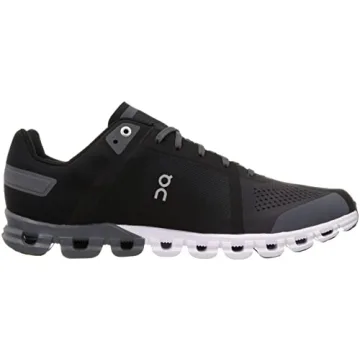On Mens Cloudflow Trainers - Comfort Meets Style in Sportswear