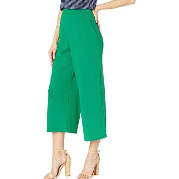 ECI New York Women's Cropped Pants, Green, Small