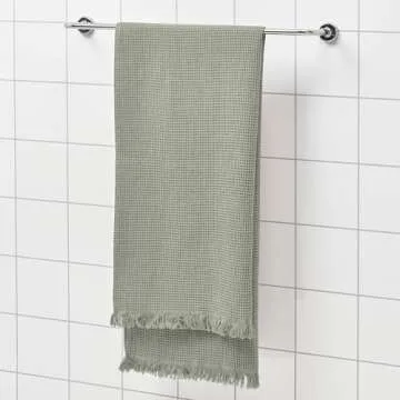 VALLASÅN bath towel, 70x140 cm, light green