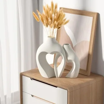 Nordic Heart Shaped White Vases Set of 2 by Zormon