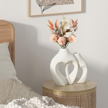 Nordic Heart Shaped White Vases Set of 2 by Zormon