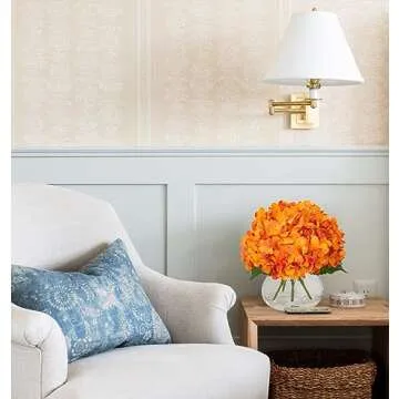 Hollyone Hydrangea Silk Flowers in Glass Vase Decoration