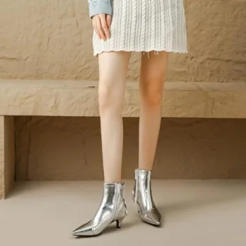 DINTAHA Shiny Glitter Boots for Women, Stylish Low Heel