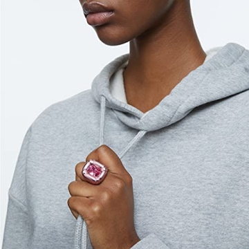 Elegant Swarovski Dulcis Cocktail Ring - A Bold Statement Piece