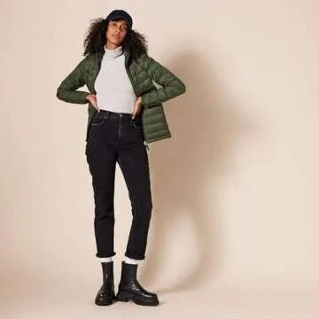 Lightweight Water-Resistant Puffer Jacket for Women