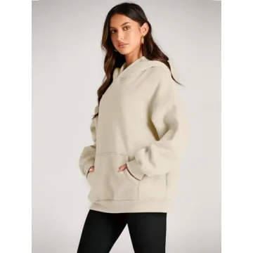 Trendy Queen Women's Oversized Fleece Hoodie for Winter