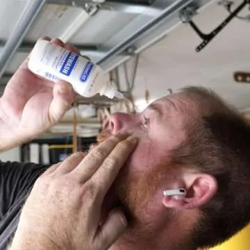 Premium PhysiciansCare Eye Wash - Sterile Isotonic Relief