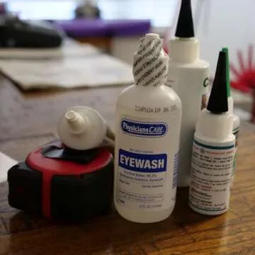 Premium PhysiciansCare Eye Wash - Sterile Isotonic Relief