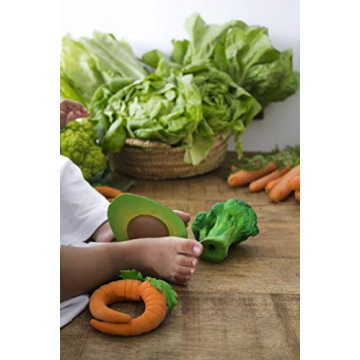 Oli & Carol Natural Rubber Teether for Babies | Brucy the Broccoli