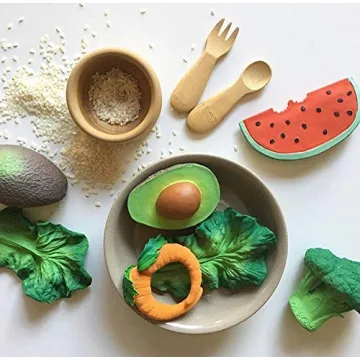 Oli & Carol Natural Rubber Teether for Babies | Brucy the Broccoli