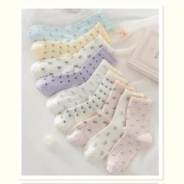 Breathable Women's Ankle Socks with Floral Design for Comfort