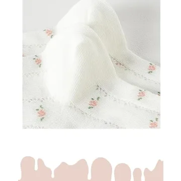 Breathable Women's Ankle Socks with Floral Design for Comfort