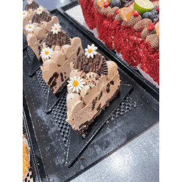 مینی‌کیک شکلاتی گل‌دار | خرید کیک تک‌نفره مجلسی با طر?...