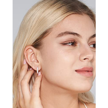 IMOLOVE Huggie Earrings: Moissanite Sparkle and Comfort