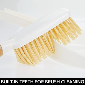 Stylish mDesign Dustpan & Brush Set for Easy Cleaning