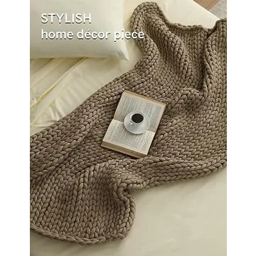 YnM Chunky Throw Blanket - Hand Knitted and Cozy for Home Comfort