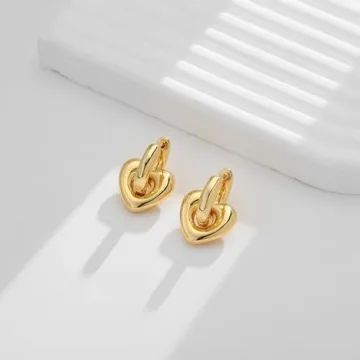 WOWORAMA Trendy Gold Heart Hoop Earrings for Women