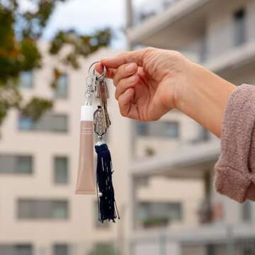 Maoolmht Keychain Cap for Summer Fridays 0.5 Oz Lip Balm keychain, Keychain Cap Compatible with LANGIGE 0.35 oz Lip Balm, Portable Holder Lip Balm Keychain Cap (white)