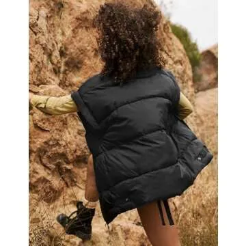 Vimyig Women's Winter Crop Puffer Vest Lightweight Warm Flysleeve Stand Collar Padded Puffy Jackets Coats with Pockets(Black-M)