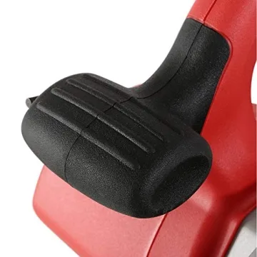 Milwaukee 28V Cordless Circular Saw - Power and Precision