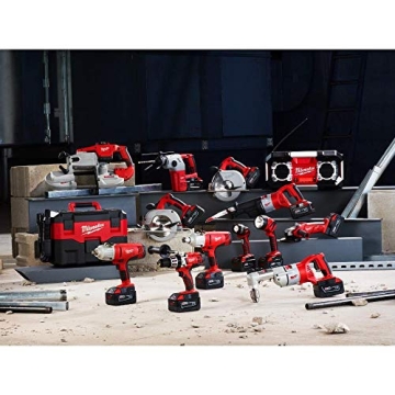Milwaukee 28V Cordless Circular Saw - Power and Precision