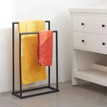 Free Standing Towel Rack, 2 Tier Towel Racks for Bathroom with Storage Shelves, Modern Outdoor Standing Towel Drying Rack for Poolside, Black Blanket Rack Holder, DECLUTTR