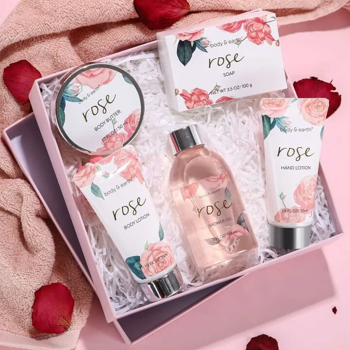Rose Scented Spa Gift Set for Her - 5 Pieces