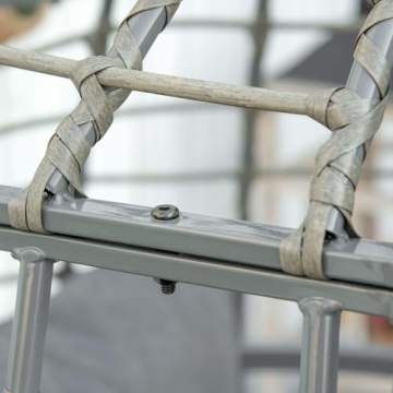 Outsunny Wicker Egg Chair - Stylish 360 Outdoor Relaxation