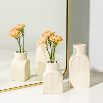 Home Habitat Ceramic Ribbed Vases - 2 Piece Set, Small and Large Vase, Bottle Flower Planter Set. Scandi Style Home Decor. Neutral Cream Home Decor, Coastal Decor for Home, Centerpiece for Table
