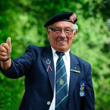 BZaber 150pcs American Flag Satin Awareness Pins - Veteran, Patriotic Ribbon Pins with Star - Red, White, Blue Stripe - Memorial, Patriotic Day Gift for Men, Women, Adults