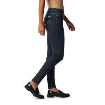 Levi Strauss Signature Gold Women's Totally Shaping Pull-on Skinny Jeans (Available in Plus Size), S...