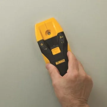DEWALT Stud Finder DW0100 Wood Metal Detection Tool