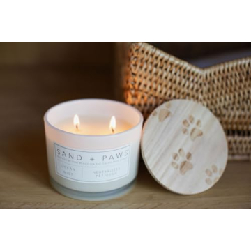 Sand + Paws Scented Candle Neutralizes Pet Odors