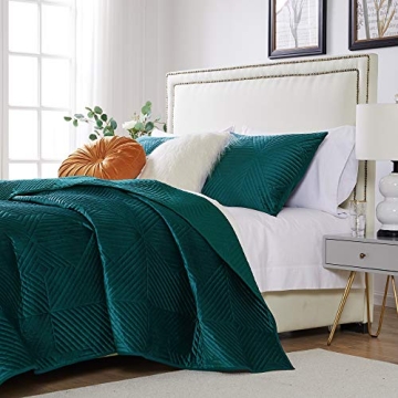 Luxurious Greenland Home Riviera Velvet Quilt Set in Teal