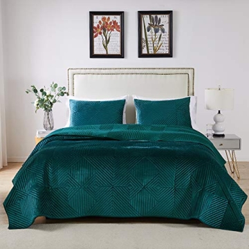 Luxurious Greenland Home Riviera Velvet Quilt Set in Teal