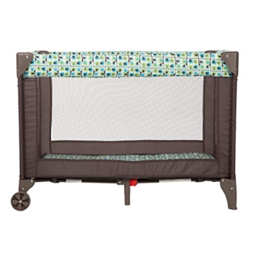 Cosco Funsport Compact Playard, Lightweight & Easy to Setup