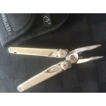LEATHERMAN Wave Multitool - Durable & Compact All-in-One Tool