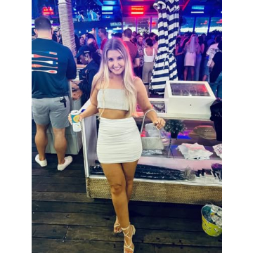 BEAGIMEG Women's Ruched Neon Green Crop Top Set