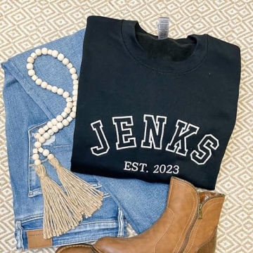 Custom Embroidered Unisex Sweatshirt for Personalized Style