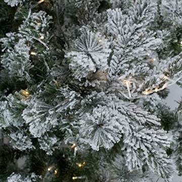 Vickerman Flocked Sierra Fir 8.5' Christmas Tree