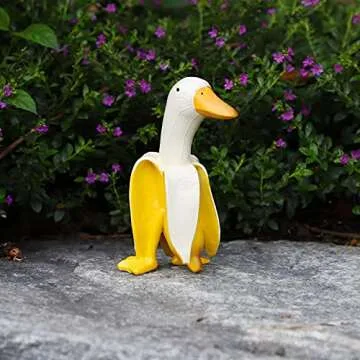 Lhocm Garden Decor Statues Figurines Ornaments, Creative Resin Banana Duck Garden Gnomes, Personalized Duck Statues for Home Patio Lawn, Yard Outdoor Decorations, Funny Housewarming Gifts