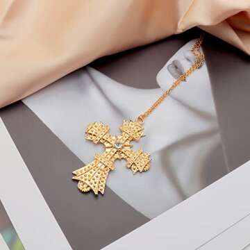 FUTIMELY Retro Big Cross Pendant Necklace for Women Men,18K Gold Silver Baroque Crystal Zircon Large Cross Necklace Bar Party Jewelry (Gold)