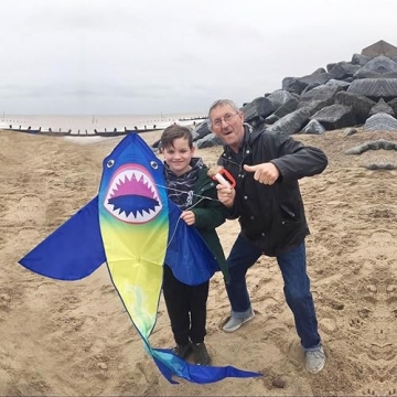 HONBO Shark Kites for Kids & Adults - Easy to Fly!