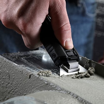 ToughBuilt Scraper Utility Knife - Versatile 2-in-1 Tool