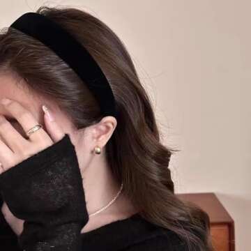 Lvyeer Black Velvet Padded Headbands for Women Fashion Non slip Comfortable Head Bands for Women (Bl...