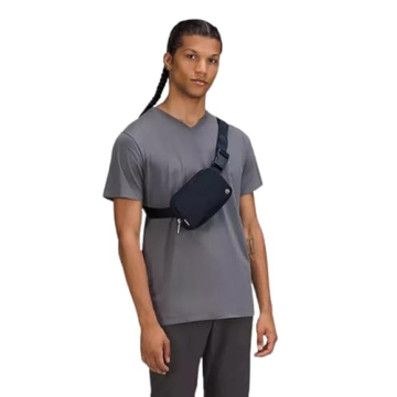 Lululemon Everywhere Belt Bag True Navy - Versatile & Stylish